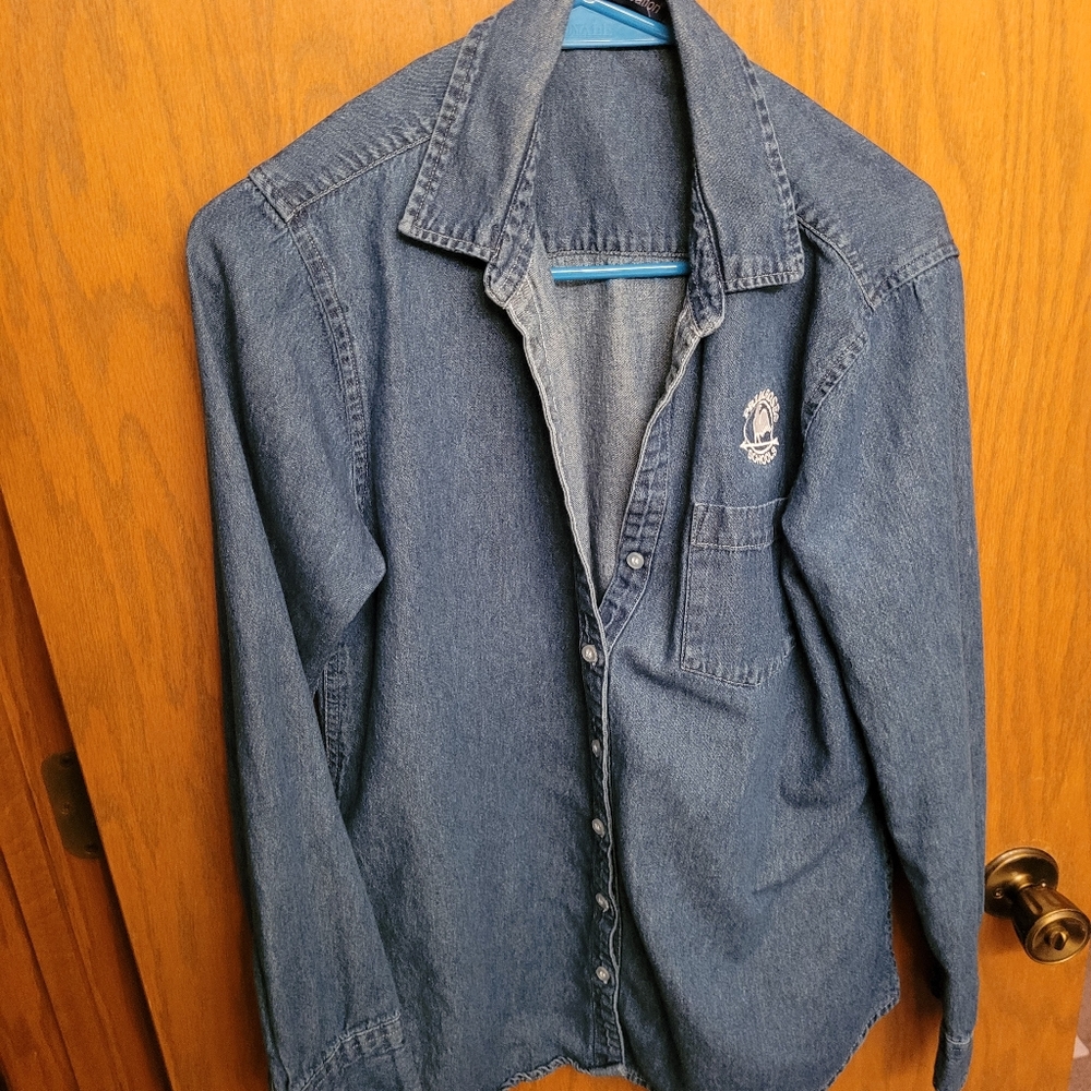 Denim Primrose Overshirt Medium Button-Up Women's Employee Uniform